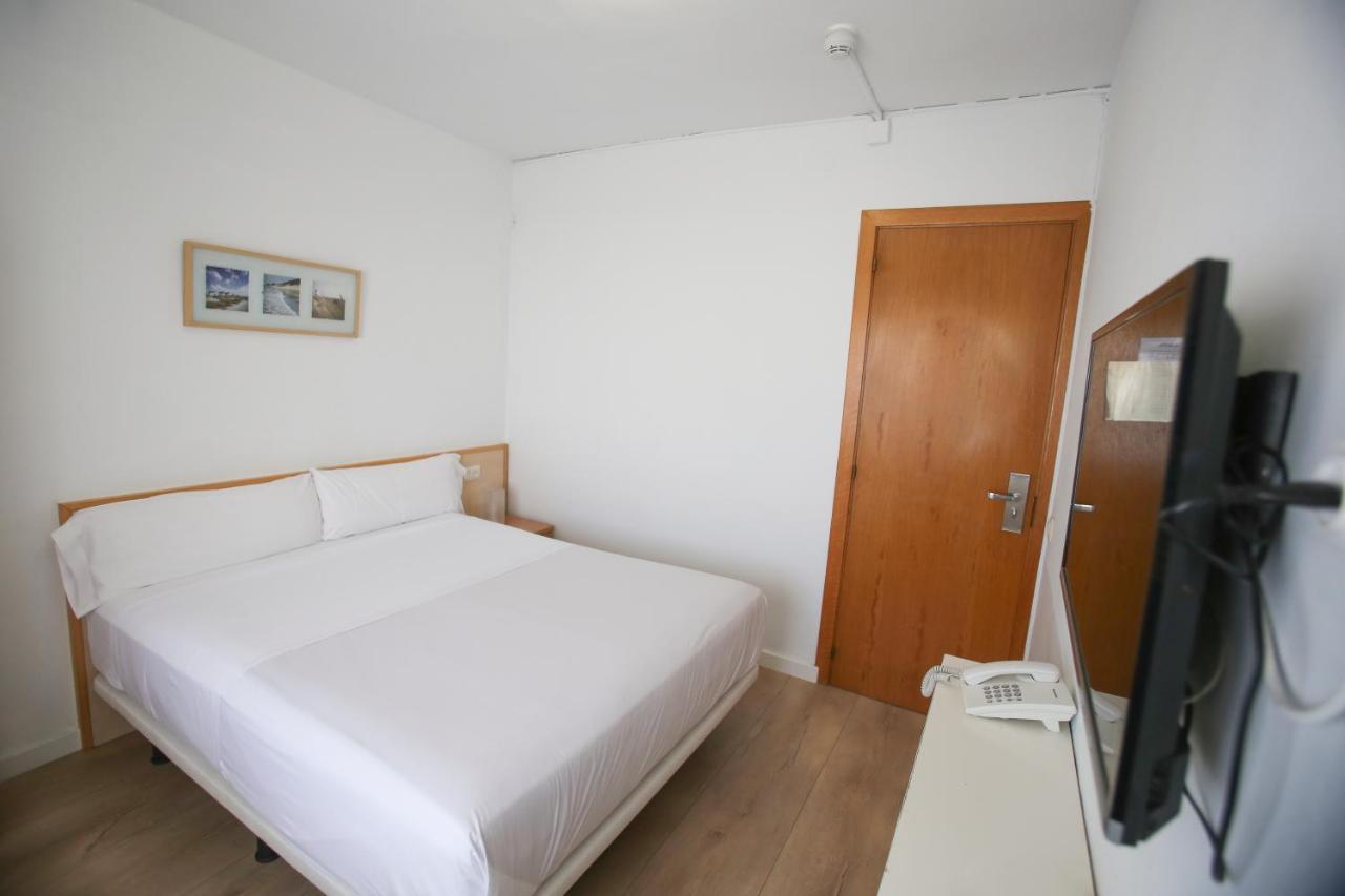 Gatell Hotel Vilanova i la Geltru Exterior photo