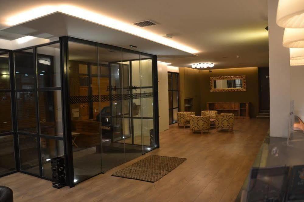 Gatell Hotel Vilanova i la Geltru Exterior photo